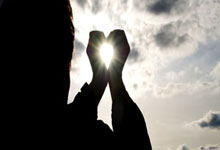 C7娱乐官网：隆戈：利物浦今夏将出售或外租基耶萨，那不勒斯感兴趣.